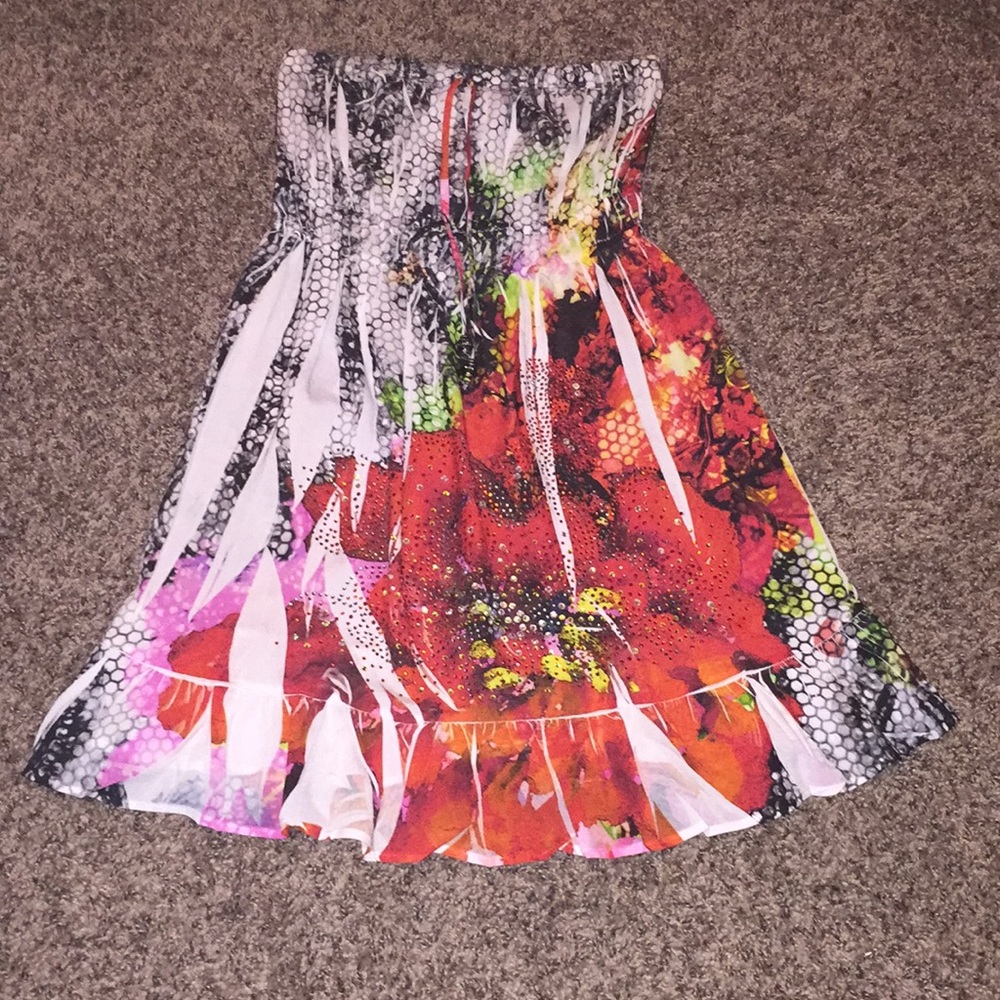 Fun Summer Dress - Picture 2 of 7